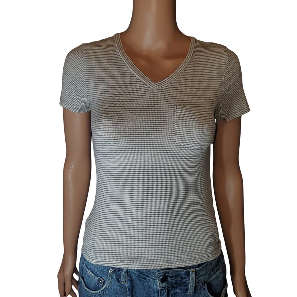 Active USA Size M Ribbed V Neck Fitted Pocket Tee Y2K Gray Striped Baby Tee Top